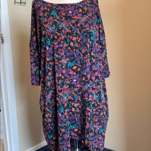 Lularoe T-shirt oversize large